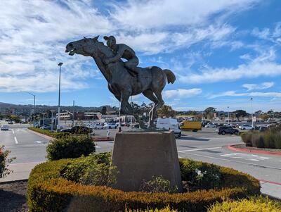 Statue of Seabiscuit at entrance to Tanforan