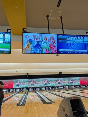 Bowling at Round1