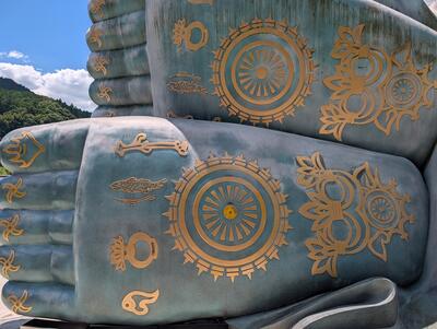 Buddha's feet