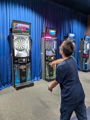 Darts at Round1
