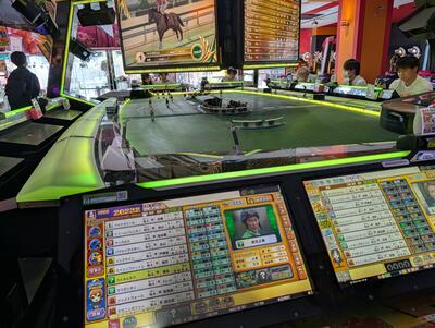 Virtual horse race betting at Round1